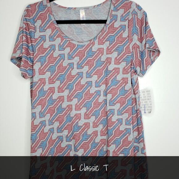 LuLaRoe Classic Tee Large Arrows NEW - Picture 1 of 1